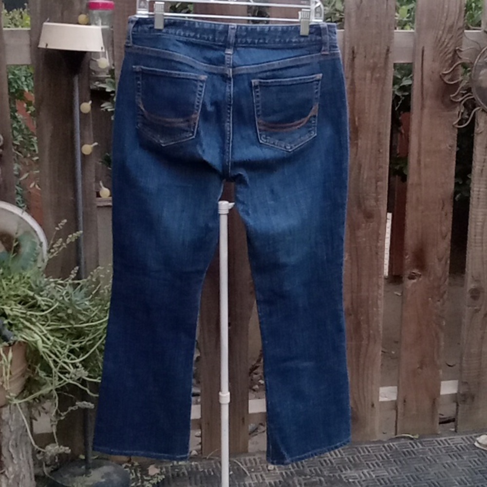 Blue denim jeans, good condition size. 8 rigger Blue
